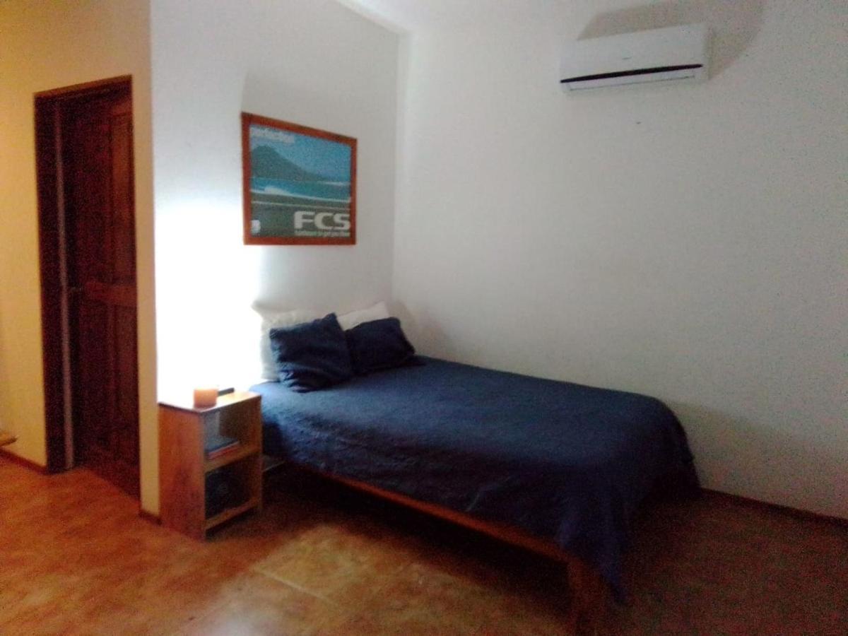 Апартаменты Chicama : Burnt Toast Surfcamp Носара Экстерьер фото